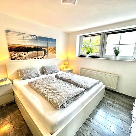 Modernes Apartment Mit Terrasse Und Highspeed Internet Zwischen Aalen Und Schwaebisch Gmuend Goggingen Exteriör bild
